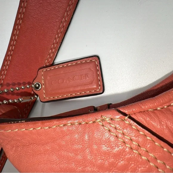 Coach. Hamilton Salmon Pink Coach bag. - Picture 6 of 11